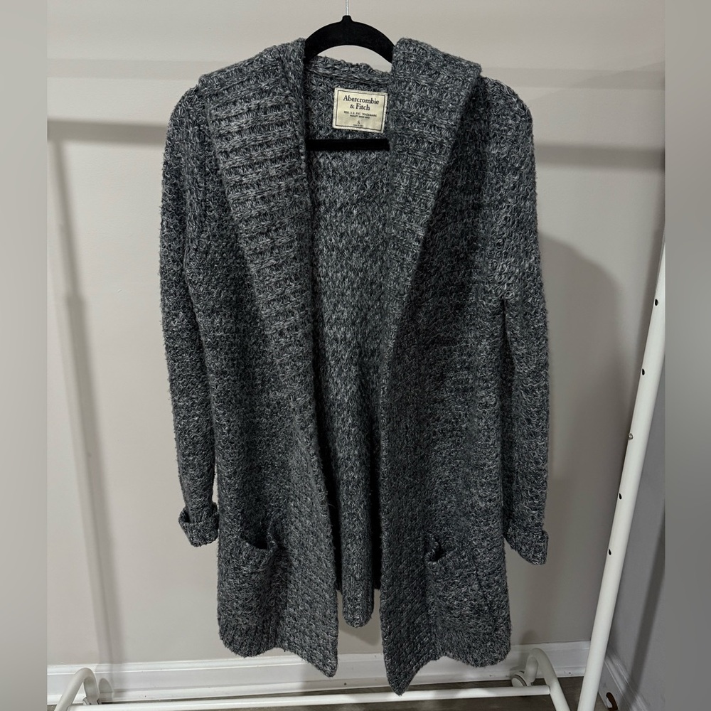 Abercrombie grey knit hooded cardigan